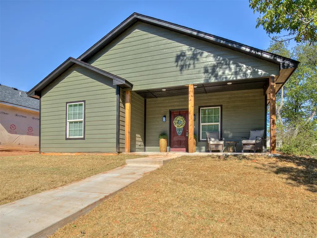 Photo 2 — 712 E Lincoln Avenue, Guthrie, OK 73044