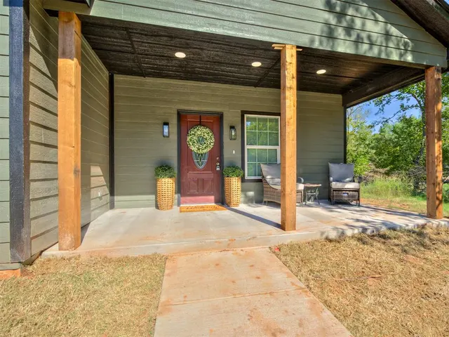 Photo 3 — 712 E Lincoln Avenue, Guthrie, OK 73044