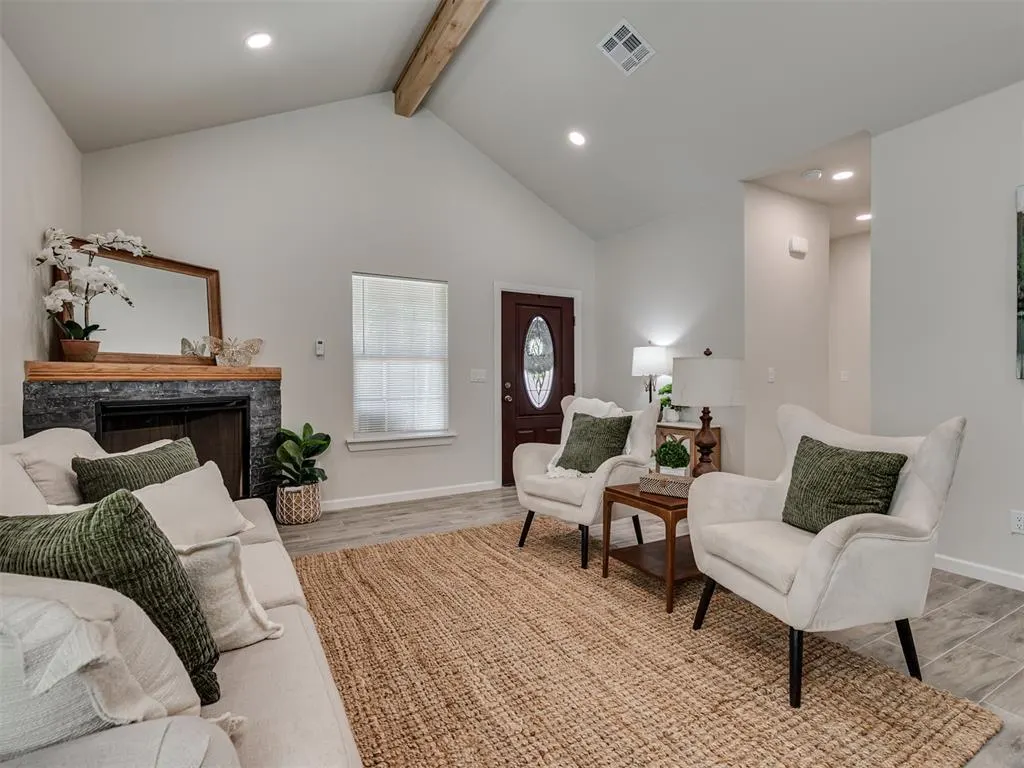 Photo 6 — 712 E Lincoln Avenue, Guthrie, OK 73044