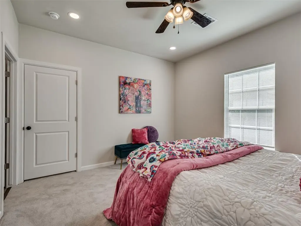 Photo 15 — 712 E Lincoln Avenue, Guthrie, OK 73044