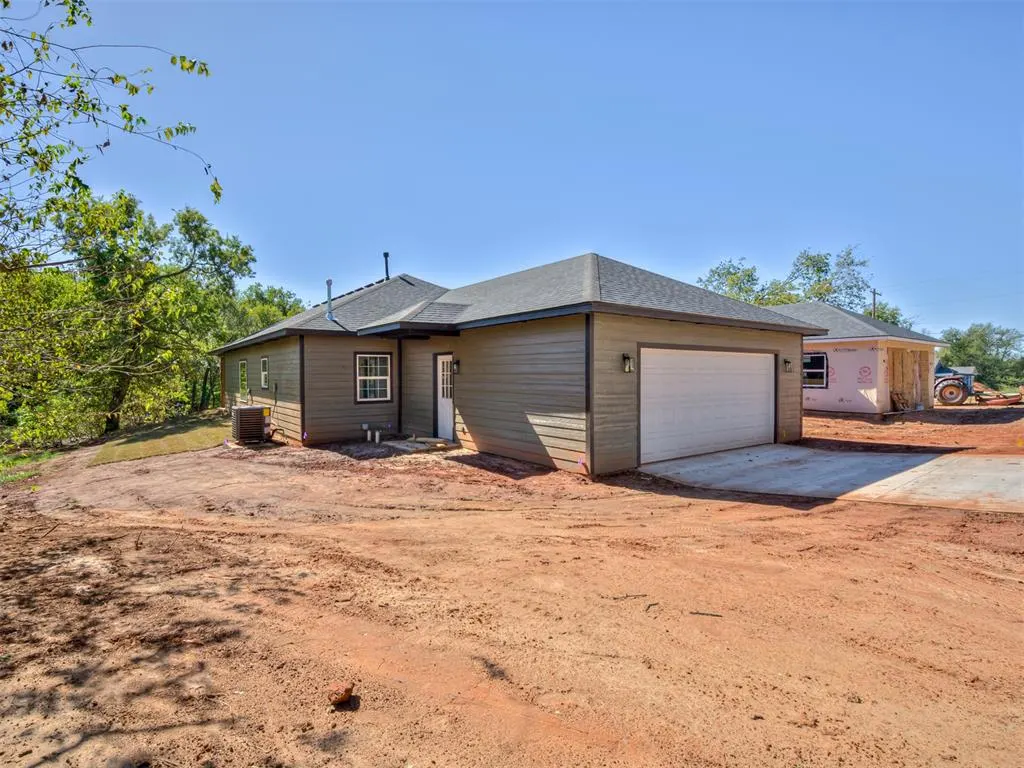 Photo 37 — 712 E Lincoln Avenue, Guthrie, OK 73044