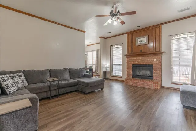 Photo 4 — 604 SW 160th Street, Oklahoma City, OK 73170