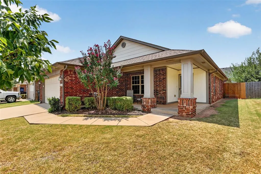 Front exterior — 18205 Viento Drive, Edmond, OK 73012