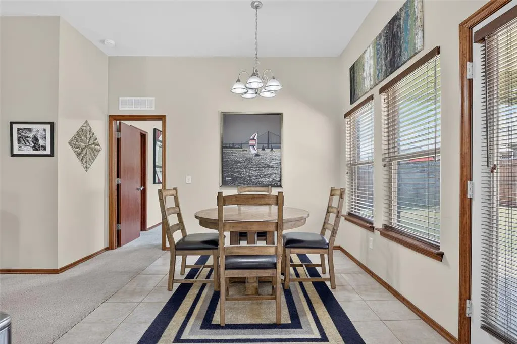 Photo 5 — 18205 Viento Drive, Edmond, OK 73012
