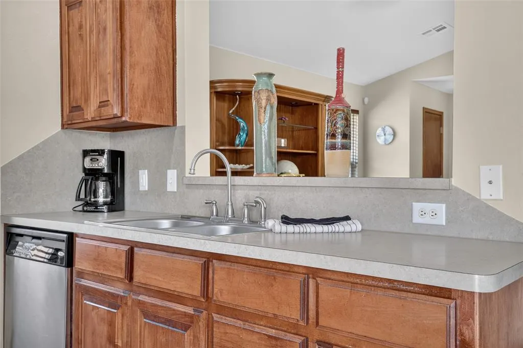 Photo 9 — 18205 Viento Drive, Edmond, OK 73012