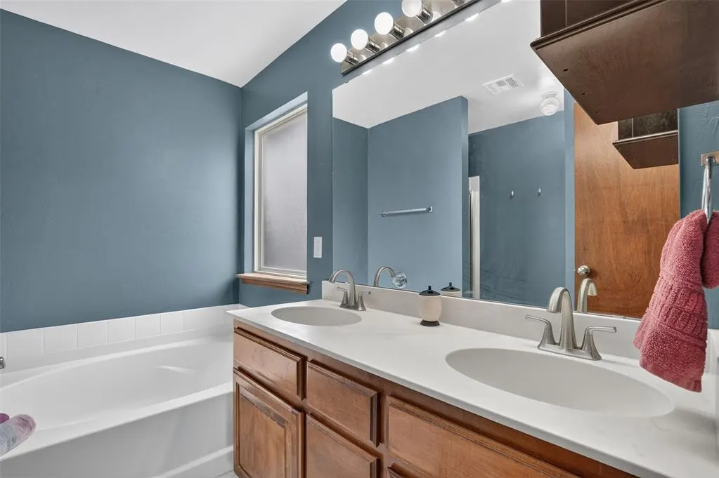Photo 14 — 18205 Viento Drive, Edmond, OK 73012