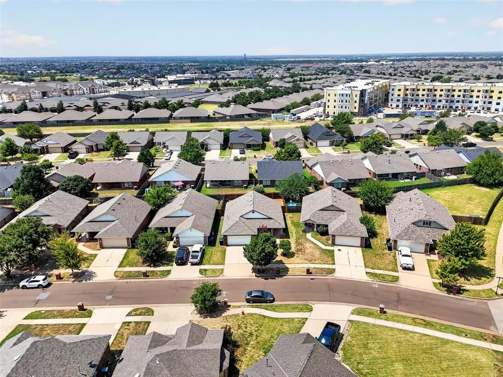 Photo 26 — 18205 Viento Drive, Edmond, OK 73012