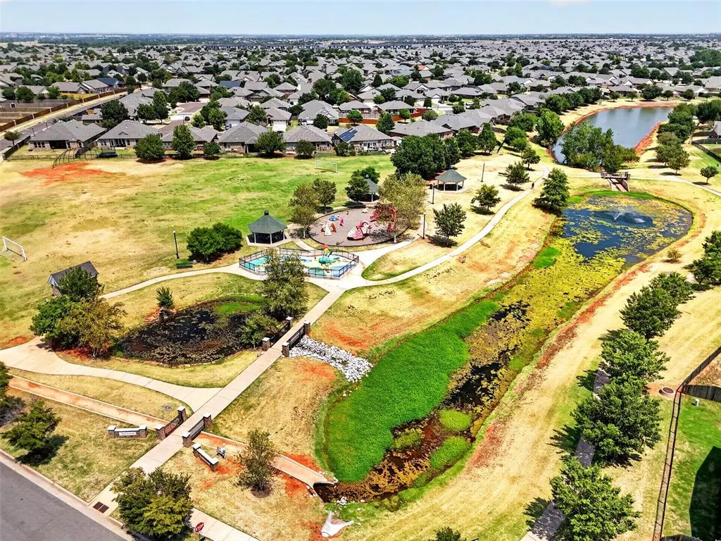 Photo 30 — 18205 Viento Drive, Edmond, OK 73012