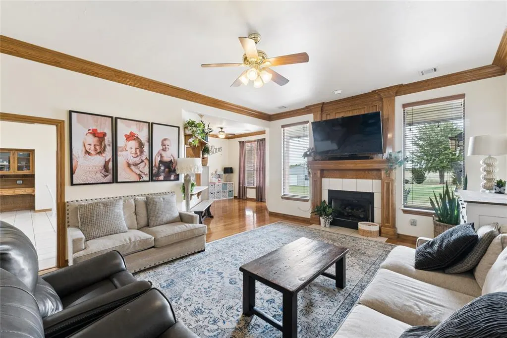 Photo 10 — 900 Grandview Road, Tuttle, OK 73089