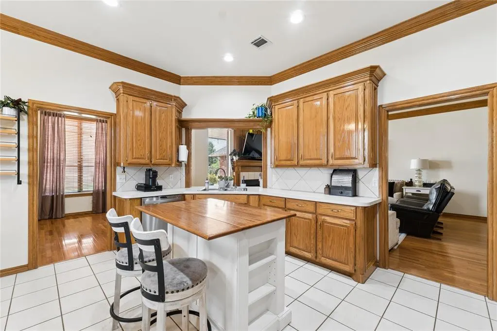 Photo 13 — 900 Grandview Road, Tuttle, OK 73089