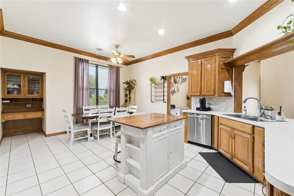 Photo 15 — 900 Grandview Road, Tuttle, OK 73089