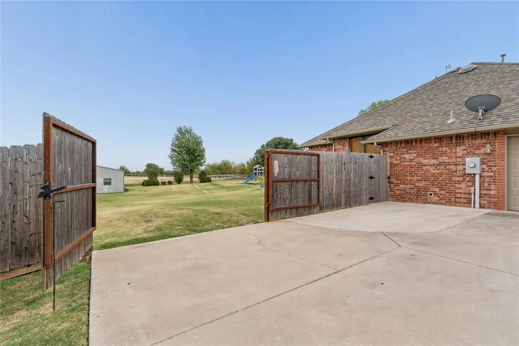 Photo 42 — 900 Grandview Road, Tuttle, OK 73089