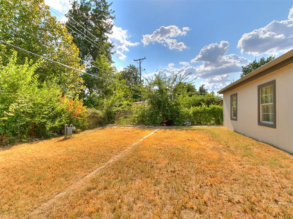 Photo 13 — 2216 SW 60th Streets, Oklahoma City, OK 73159