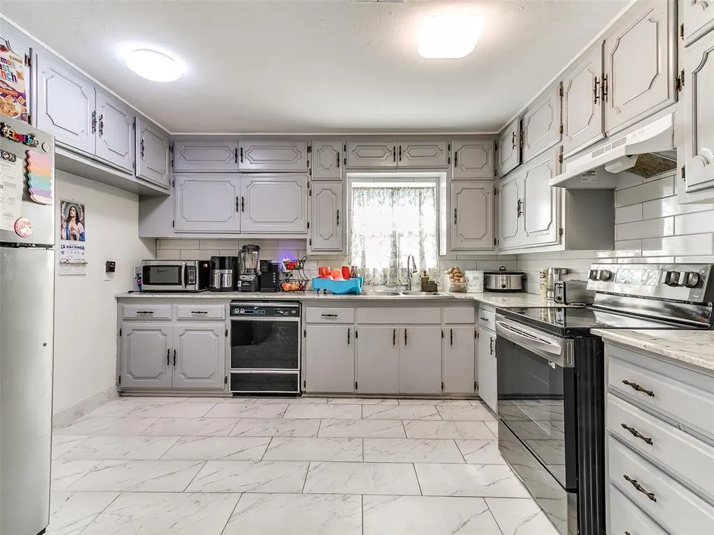 Photo 40 — 2216 SW 60th Streets, Oklahoma City, OK 73159