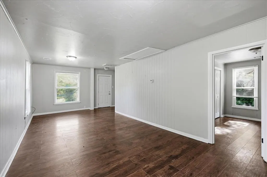 Photo 5 — 1216 E Vilas Avenue, Guthrie, OK 73044