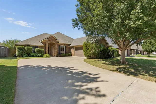 Photo 5 — 9024 NW 84th Terrace, Yukon, OK 73099