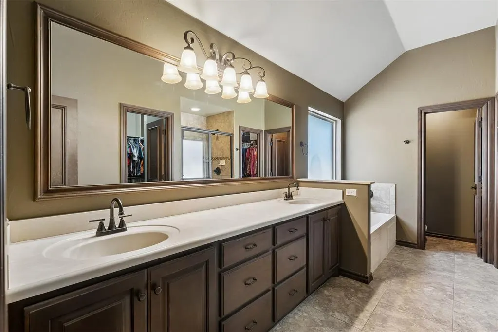 Photo 22 — 9024 NW 84th Terrace, Yukon, OK 73099