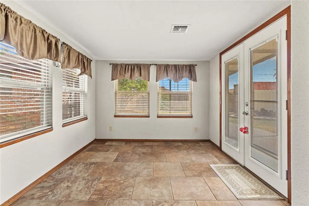 Photo 7 — 1800 Sandstone Avenue, Weatherford, OK 73096