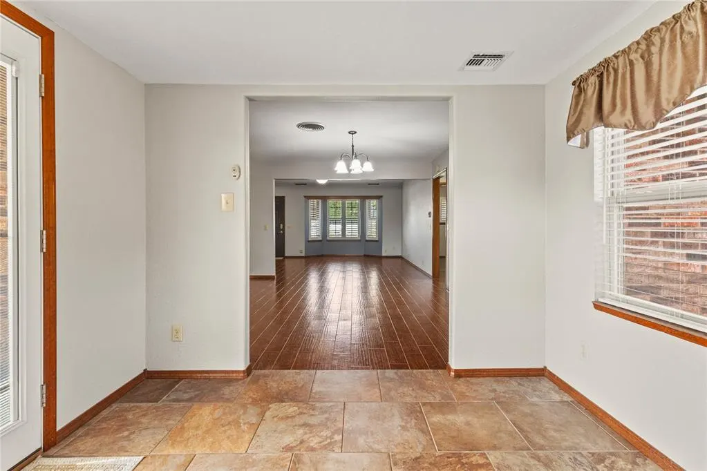 Photo 8 — 1800 Sandstone Avenue, Weatherford, OK 73096