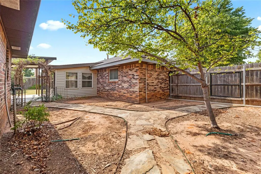 Photo 38 — 1800 Sandstone Avenue, Weatherford, OK 73096