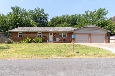 Front exterior — 312 N Carey Street, Wynnewood, OK 73098