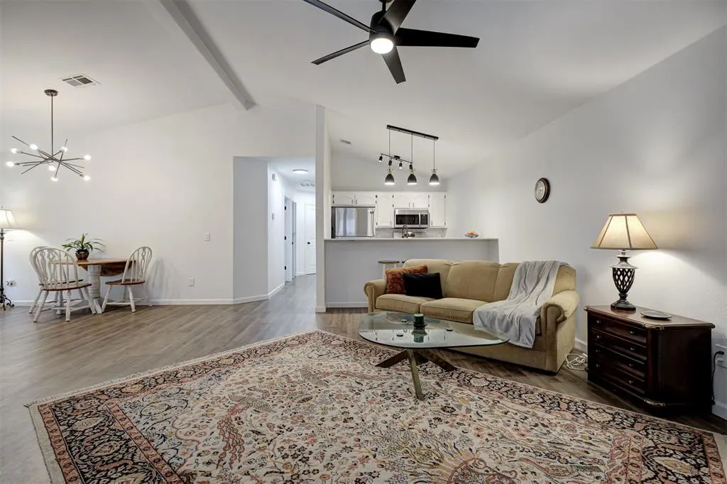 Photo 4 — 1008 SW 23rd Street, Moore, OK 73170