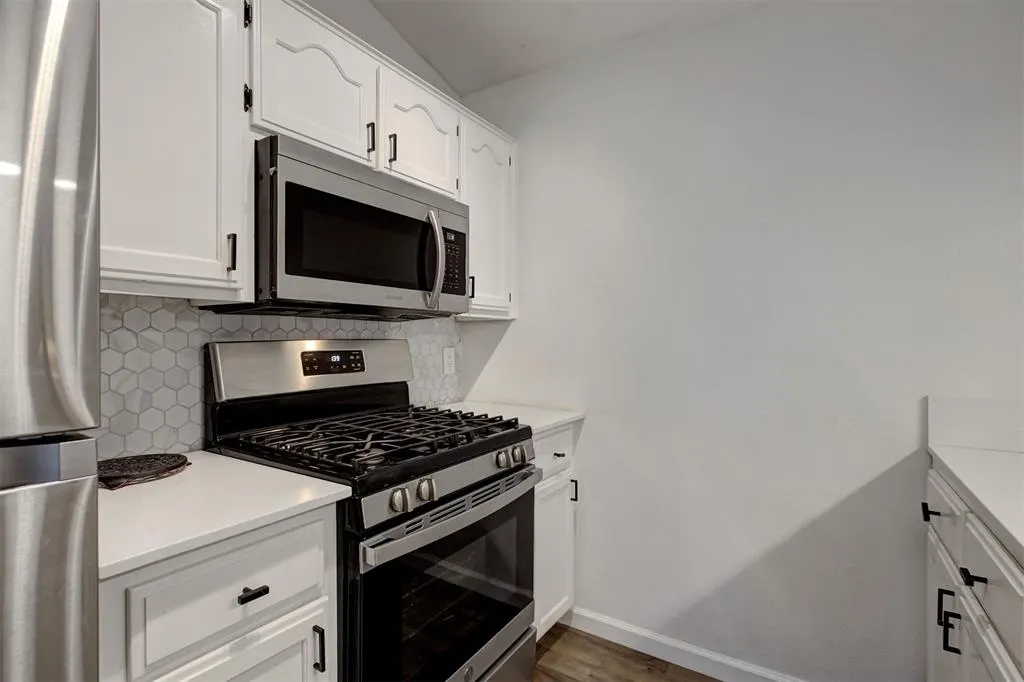 Photo 12 — 1008 SW 23rd Street, Moore, OK 73170