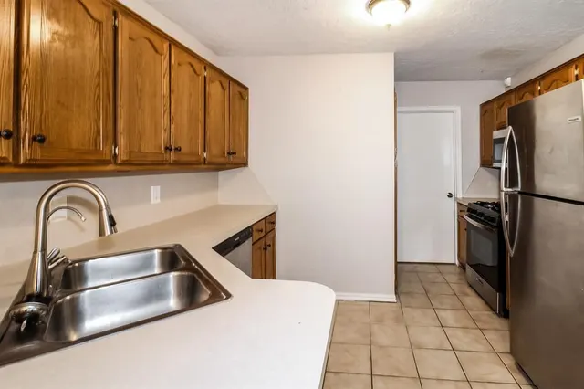 Photo 6 — 2607 Lonnie Lane, Moore, OK 73170