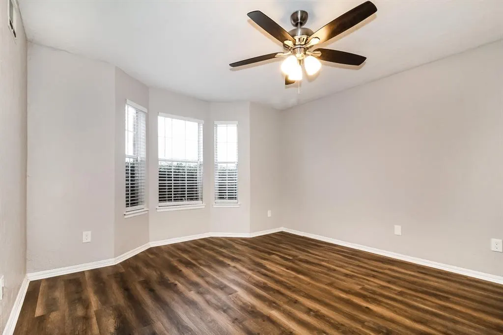 Photo 7 — 2607 Lonnie Lane, Moore, OK 73170