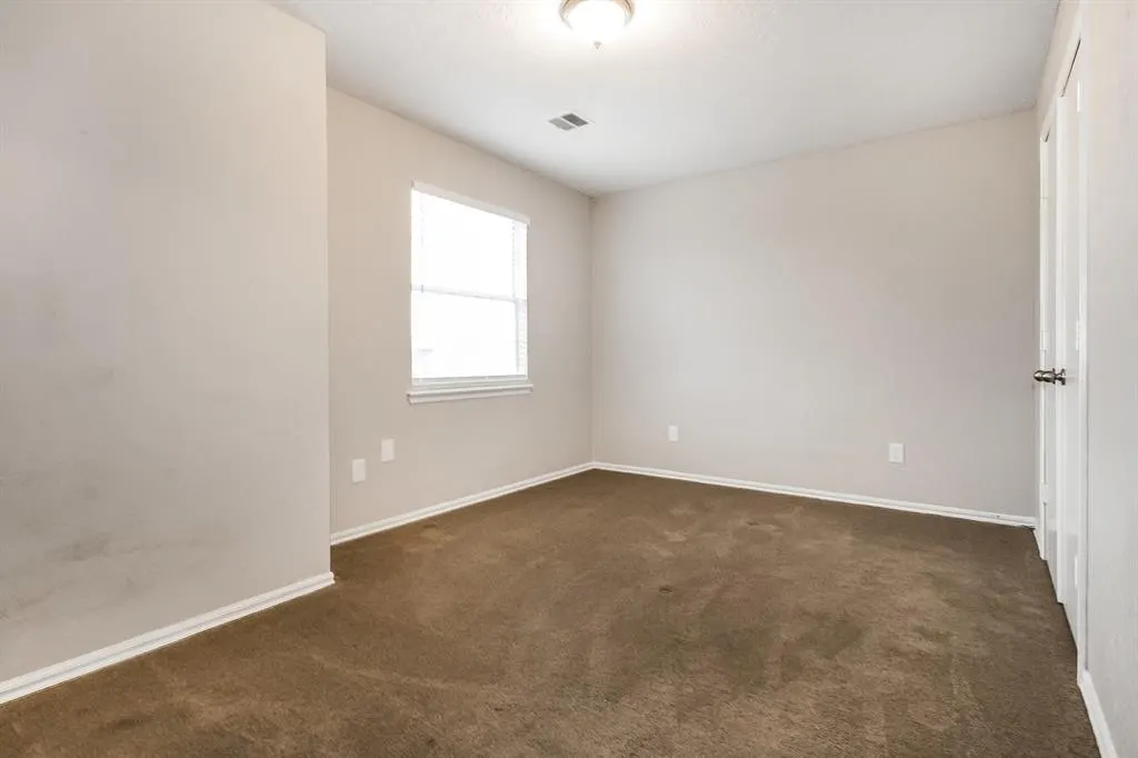 Photo 12 — 2607 Lonnie Lane, Moore, OK 73170