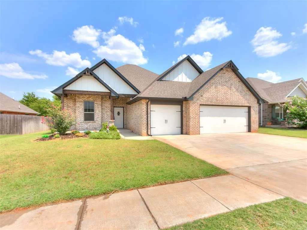 Front exterior — 14004 Kamber Drive, Yukon, OK 73099