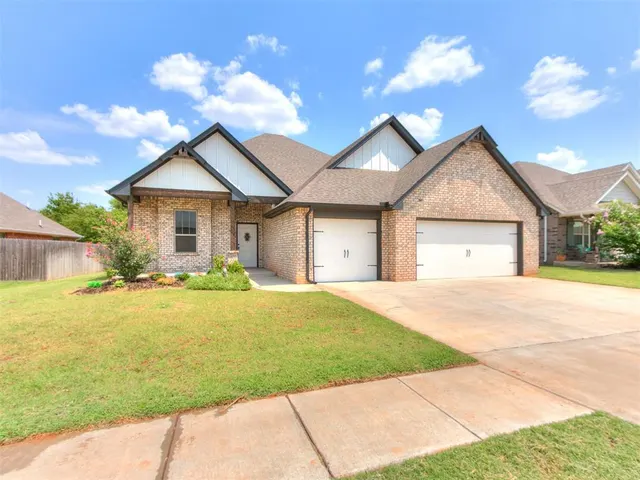 Front exterior — 14004 Kamber Drive, Yukon, OK 73099