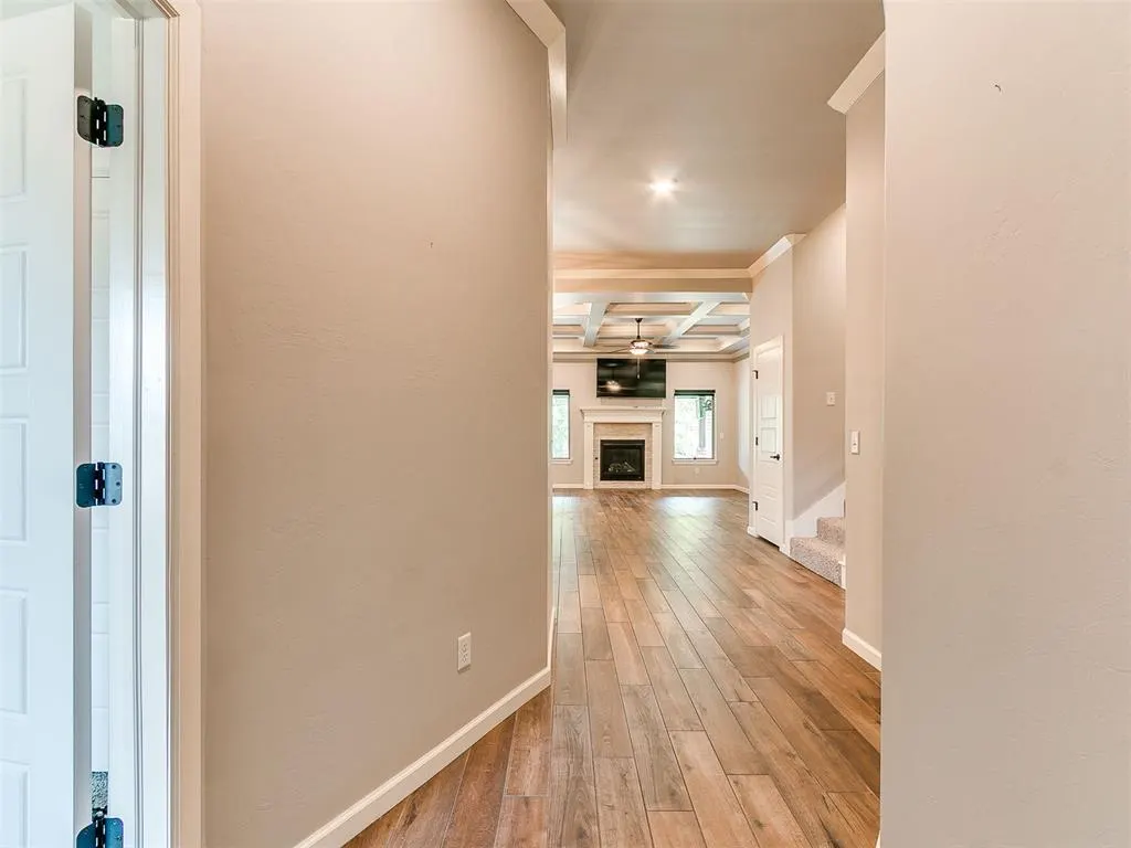 Photo 4 — 14004 Kamber Drive, Yukon, OK 73099