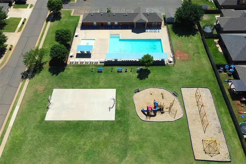 Photo 33 — 14004 Kamber Drive, Yukon, OK 73099