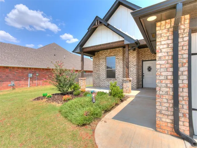 Photo 3 — 14004 Kamber Drive, Yukon, OK 73099