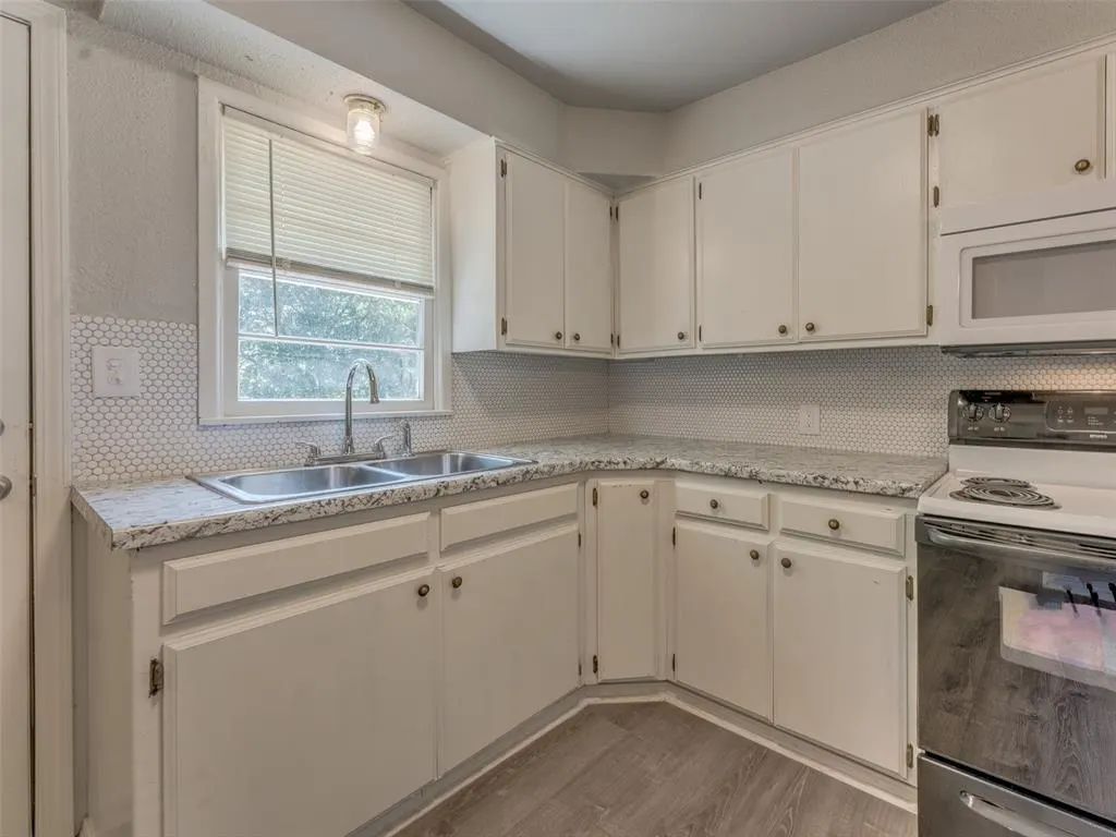 Photo 13 — 1413 N Sherry Lane, Shawnee, OK 74801