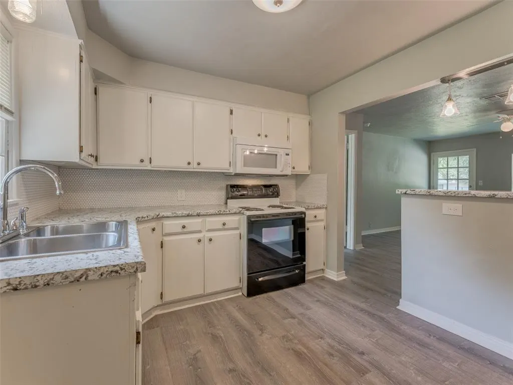 Photo 14 — 1413 N Sherry Lane, Shawnee, OK 74801