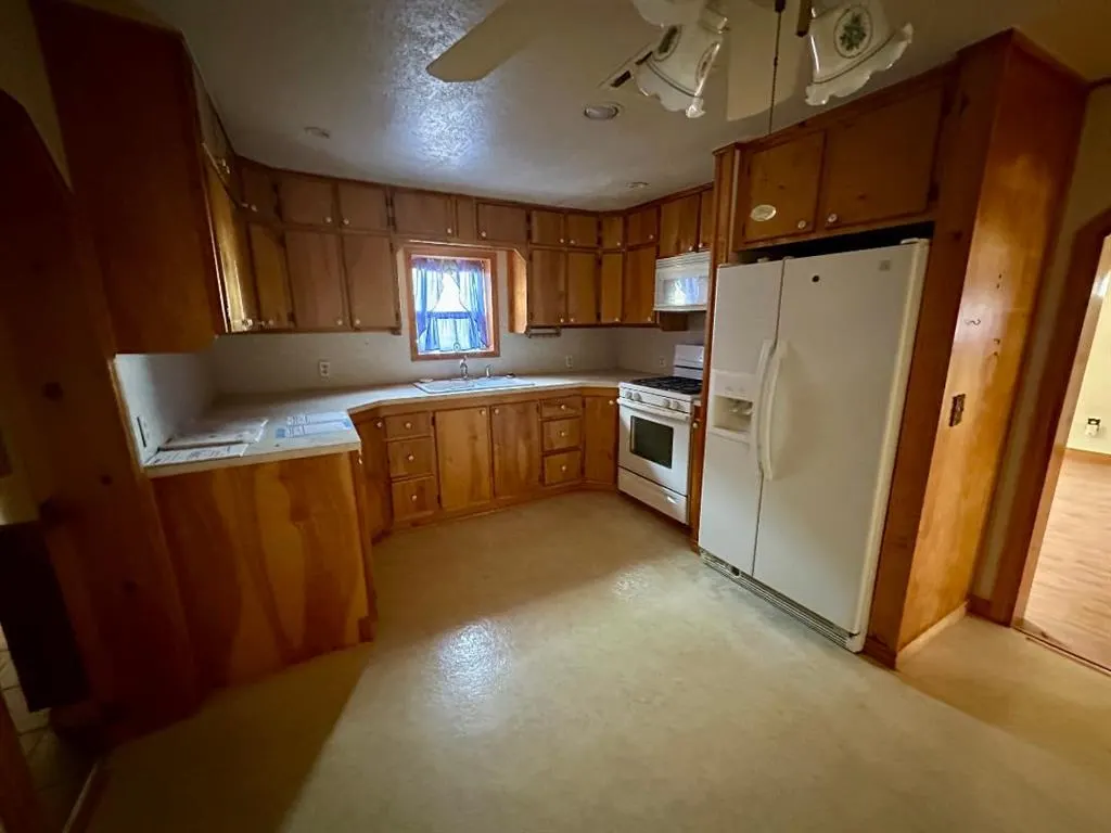 Photo 7 — 201 S Ninth Street, Cheyenne, OK 73628