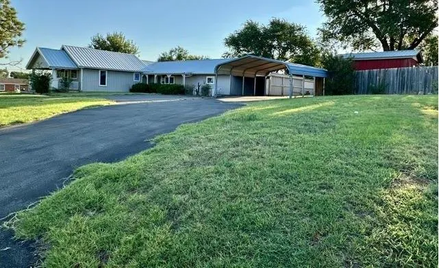 Photo 23 — 201 S Ninth Street, Cheyenne, OK 73628