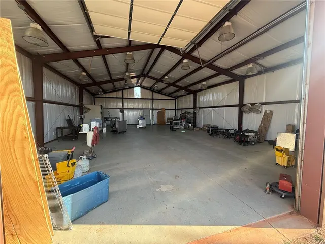Photo 5 — 2308 Crest Lane, Guthrie, OK 73044
