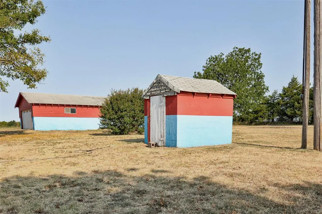 Photo 38 — 332852 E 1060 Road, McLoud, OK 74851