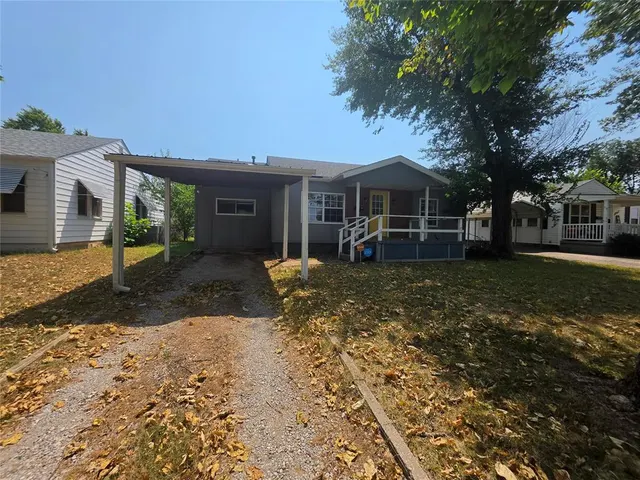 Photo 3 — 1947 N Louisa Avenue, Shawnee, OK 74804