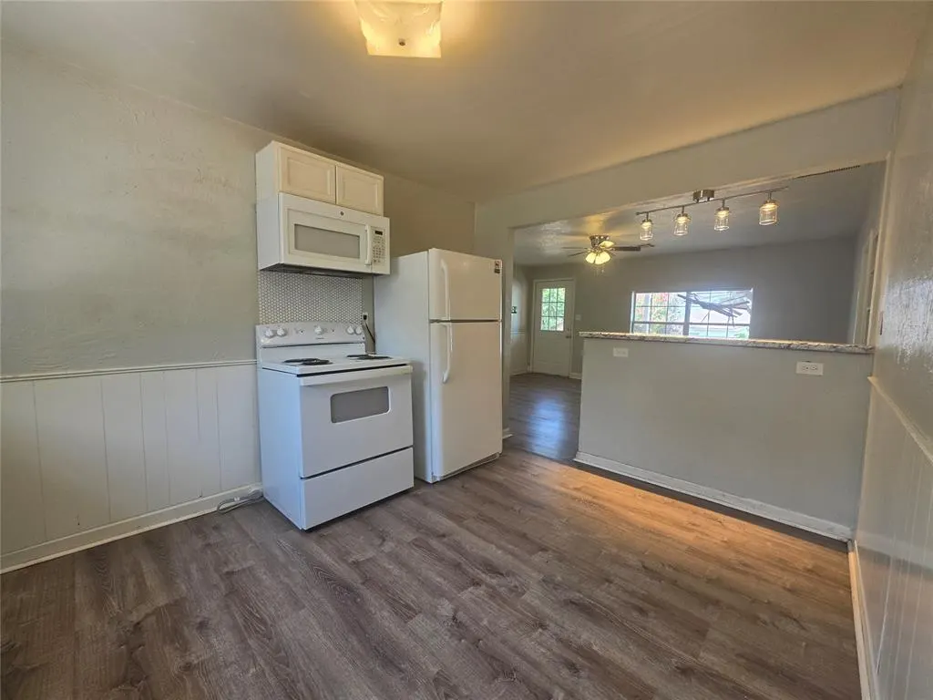 Photo 12 — 1947 N Louisa Avenue, Shawnee, OK 74804