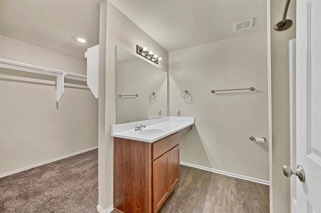 Photo 16 — 831 Twin Lakes Drive, Noble, OK 73068