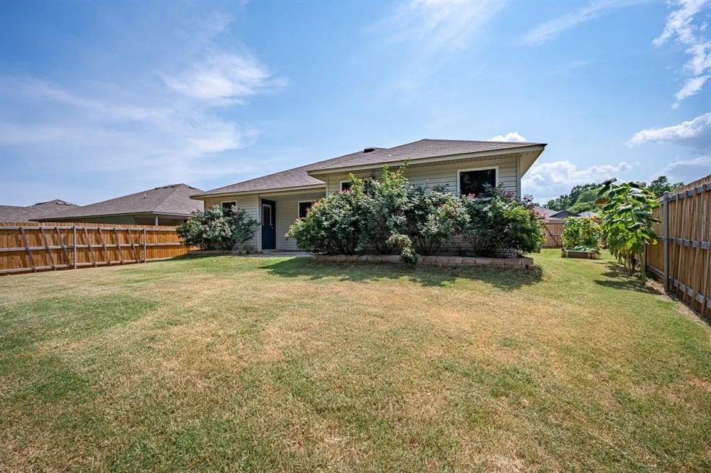Photo 27 — 831 Twin Lakes Drive, Noble, OK 73068
