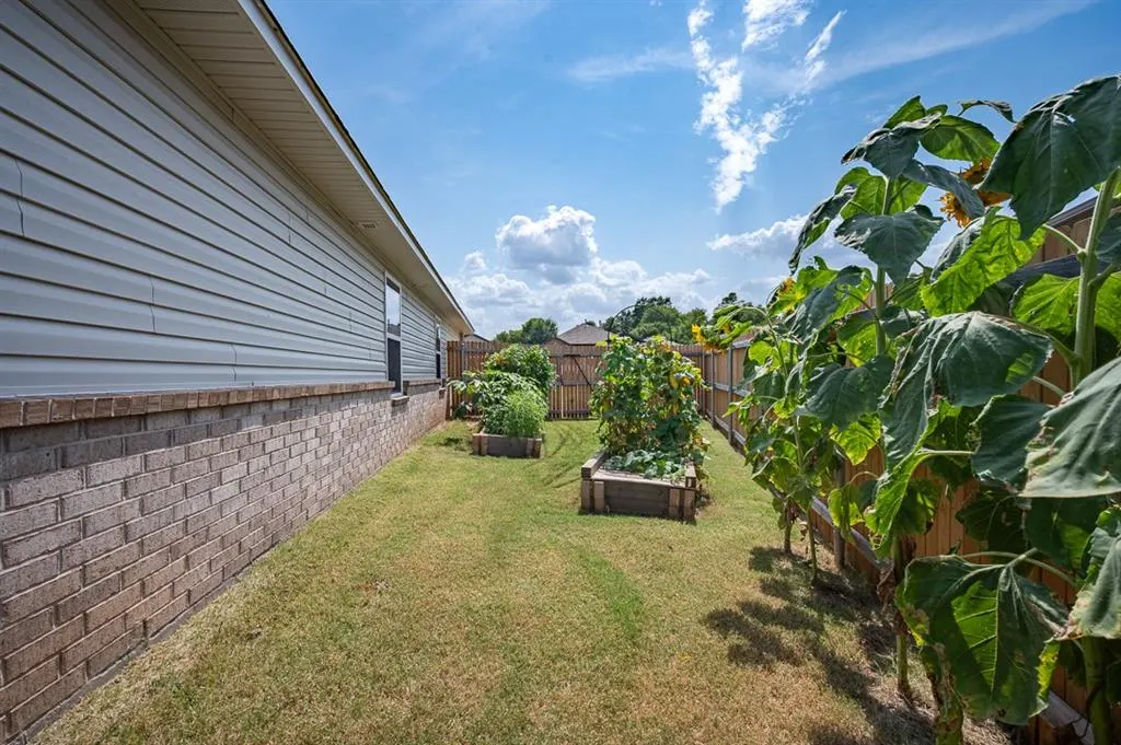 Photo 30 — 831 Twin Lakes Drive, Noble, OK 73068