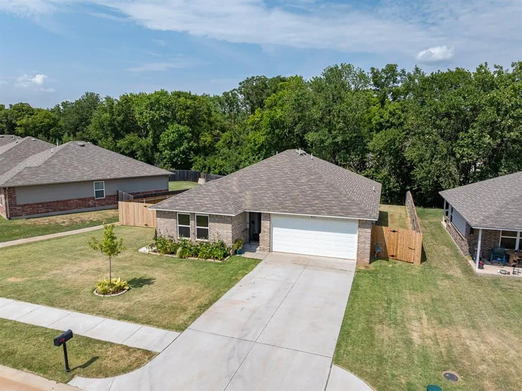 Photo 36 — 831 Twin Lakes Drive, Noble, OK 73068