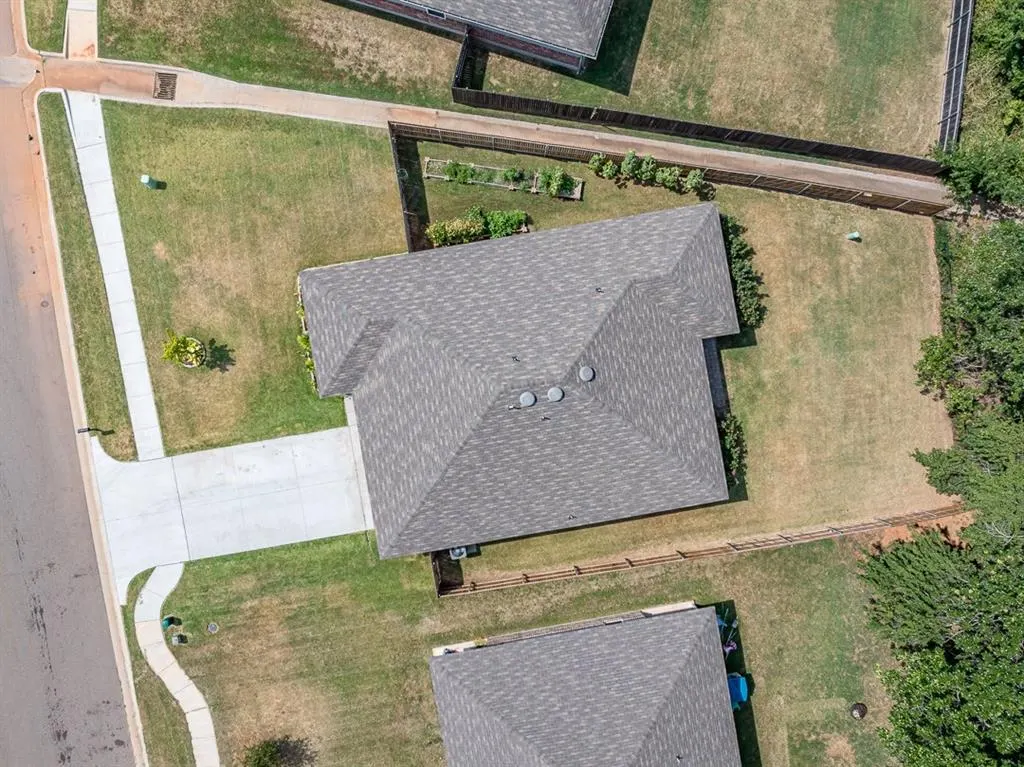 Photo 37 — 831 Twin Lakes Drive, Noble, OK 73068