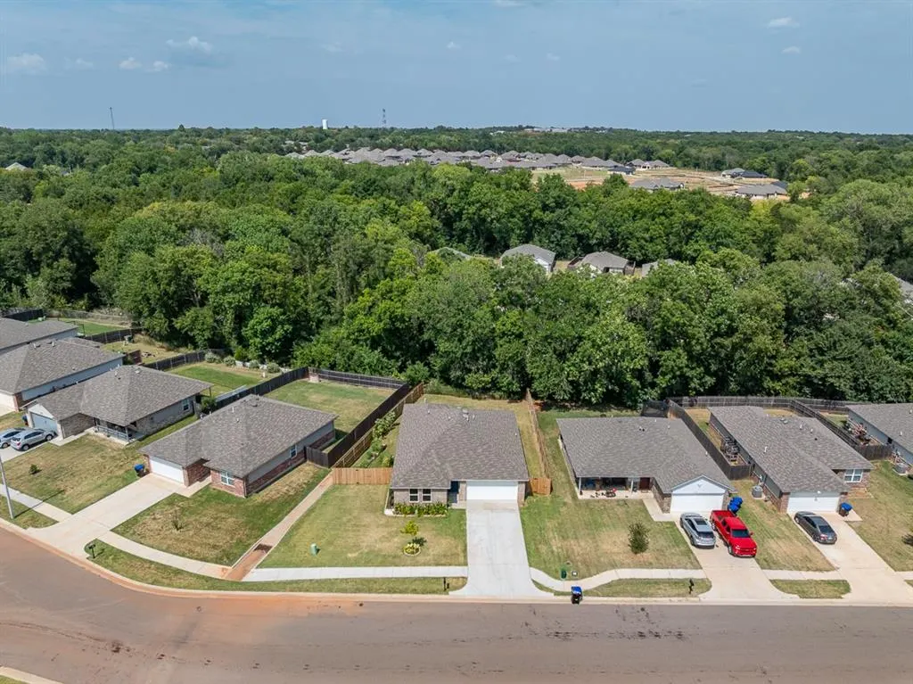 Photo 39 — 831 Twin Lakes Drive, Noble, OK 73068