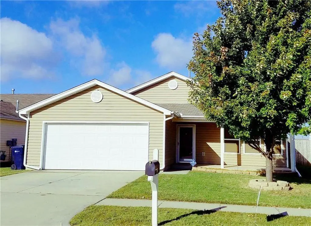 Front exterior — 15609 Camellia Road, Oklahoma City, OK 73170